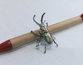 銀製擺件,銅製擺件生產案例-台灣銀飾工廠,台北銀飾工廠,新北銀飾工廠,銅飾工廠,台北銀飾生產,銅銀飾品製做,飾品鑄造,銅零件鑄造,銀零件鑄造,筆配件打版,飾品量產鑄造,擺飾專業打版,銀飾戒指生產,銀飾項鍊生產,銀飾配件訂製,銀飾工廠推薦,巧美信飾品工藝1